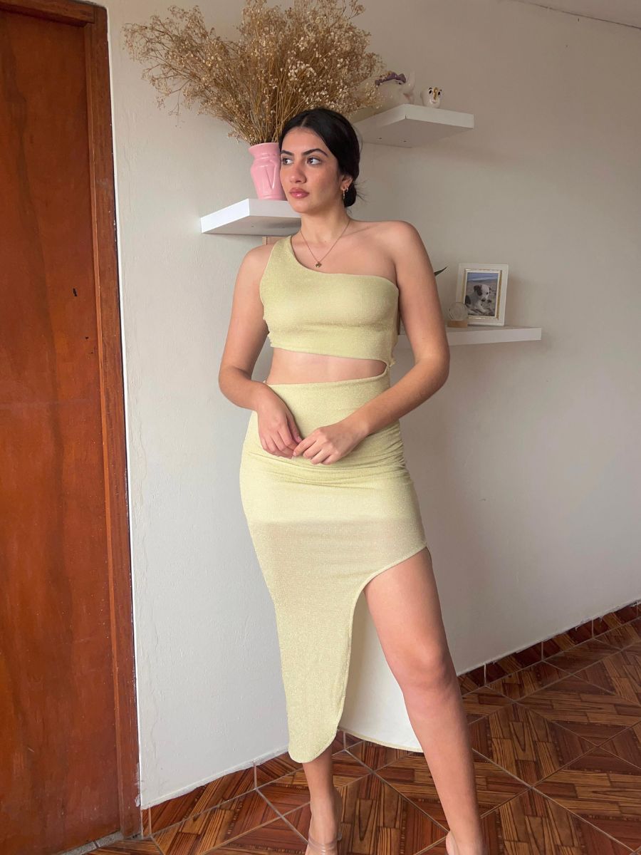 VESTIDO GLAM